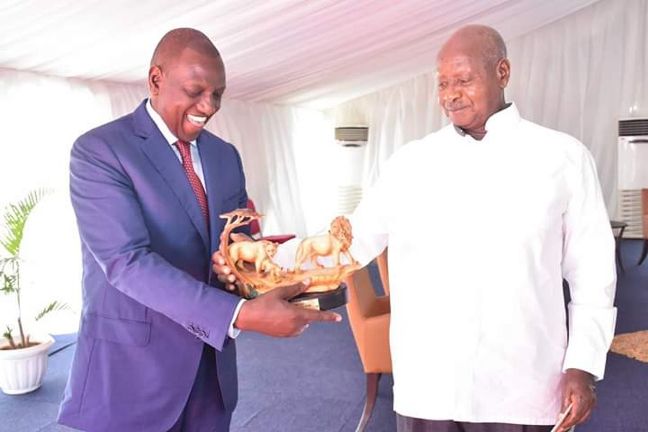 Museveni to hold talks with comrade Ruto